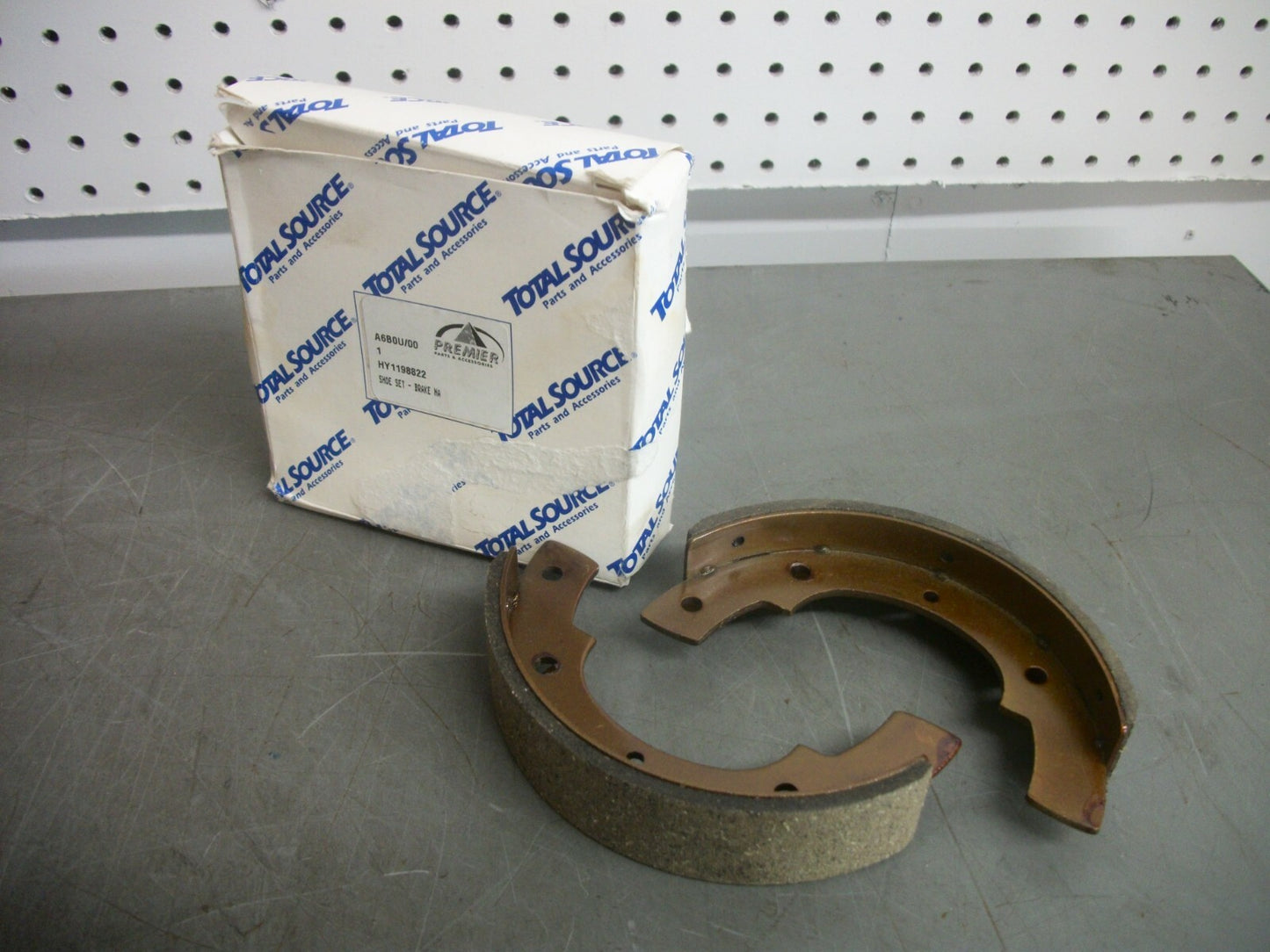 PREMIER TOTALSOURCE BRAKE SHOE SET HY1198822 NIB
