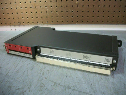 SQUARE D SY/MAX OUTPUT MODULE 8030ROM221