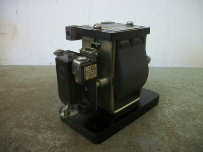 ALLEN-BRADLEY INSTANTANEOUS TRIP RELAY 809-A04E 6AMP 600VOLT