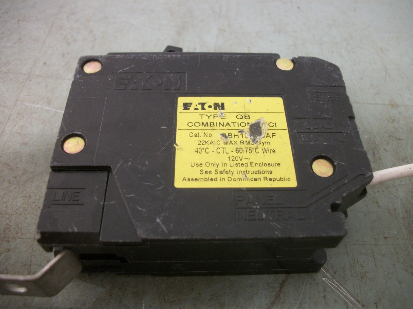 CUTLER-HAMMER AFCI QB CIRCUIT BREAKER QBH1020CAF 20AMP 120VOLT 1POLE