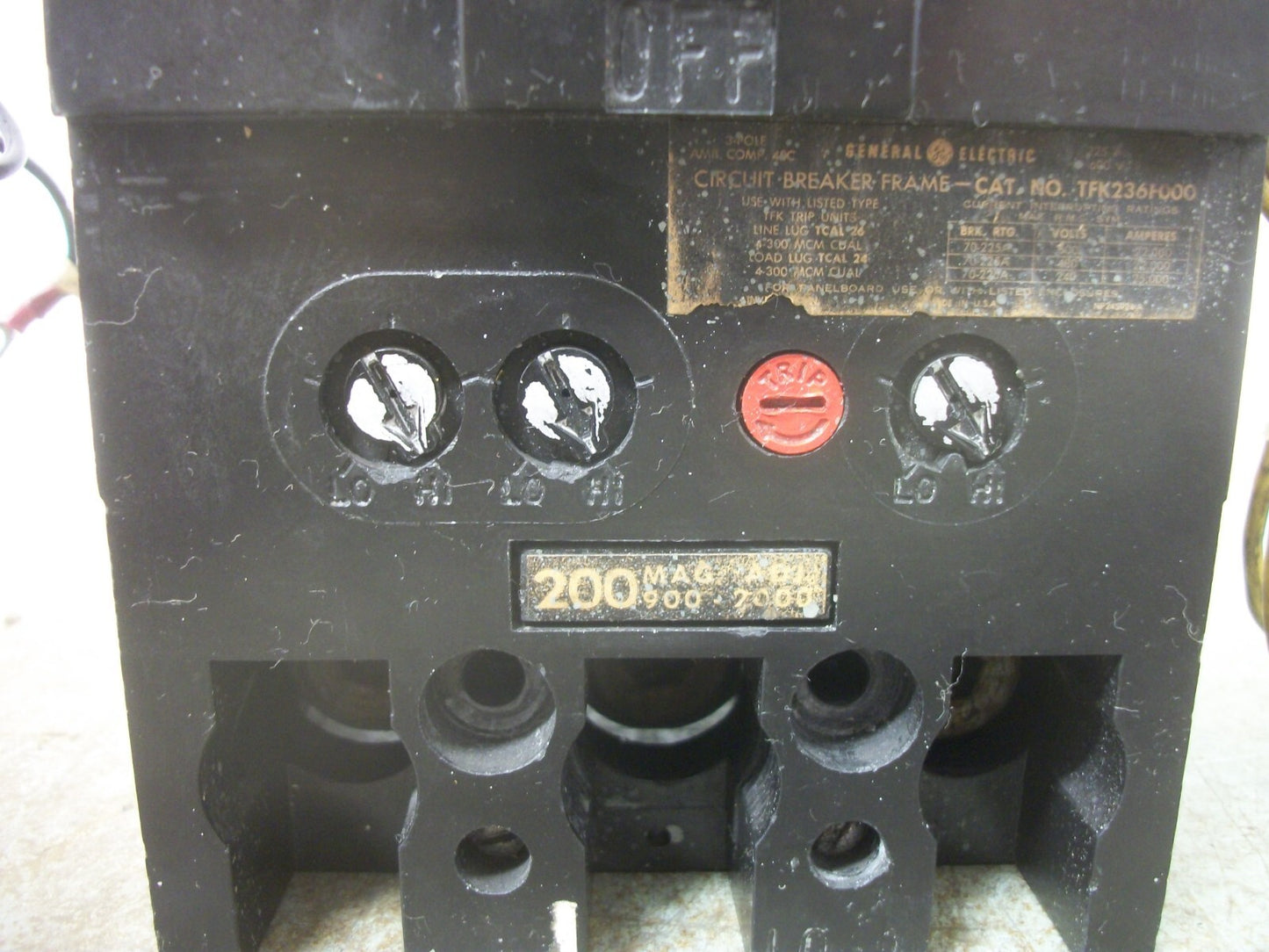 GE TFK CIRCUIT BREAKER TFK236F000 225AMP 600VOLT 3POLE W/200A TRIP SHUNT+ALARM