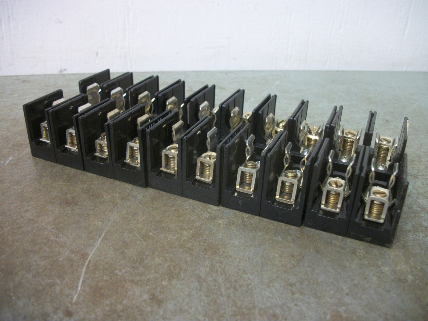 LITTELFUSE LOT OF 5 CLASS CC FUSEHOLDERS L60030M-2C 30AMP 600VOLT 2POLE