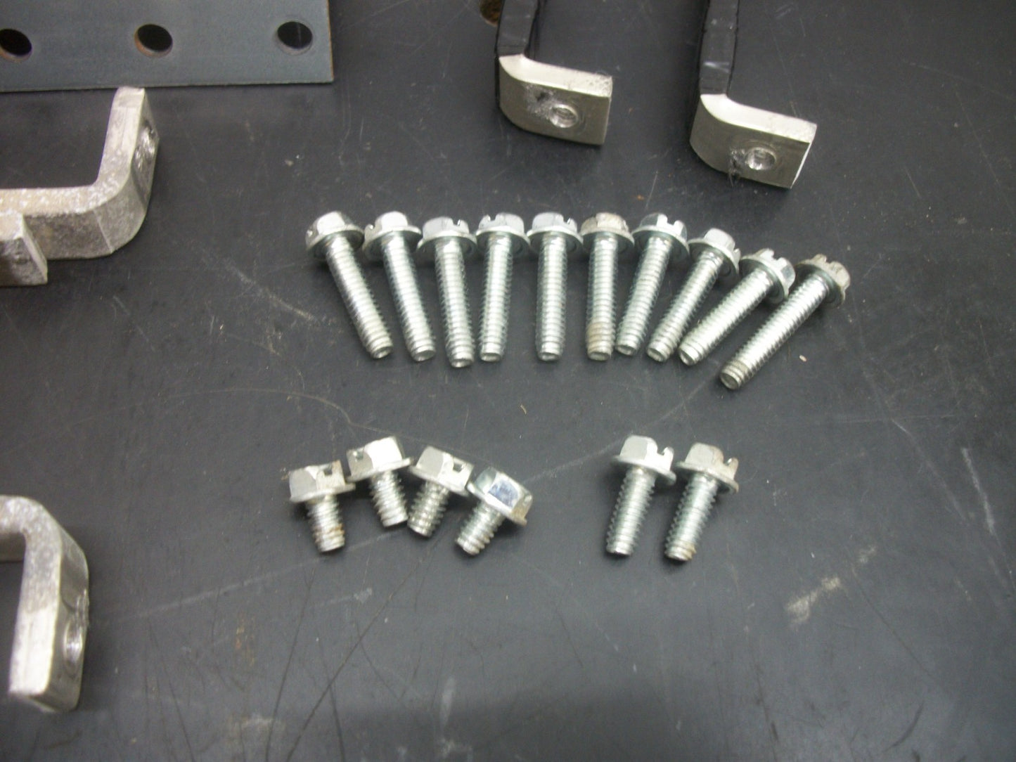 SIEMENS TWIN BREAKER BUS MOUNTING HARDWARE FOR FXD HFD HFXD FRAMES SF6D 250AMP