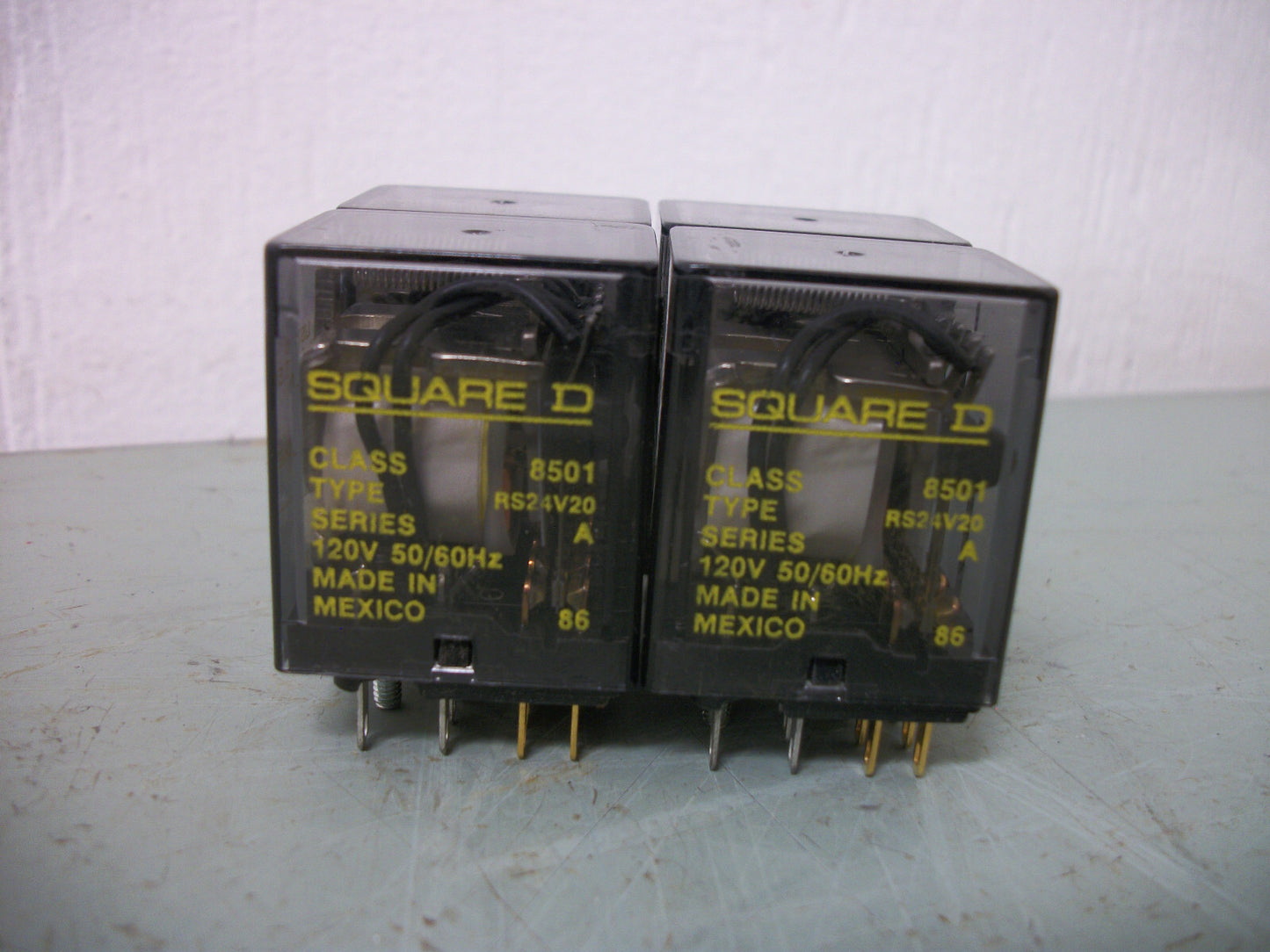 SQUARE D LOT OF 4 SERIES A 4PDT MINI GP RELAYS 8501RS24V20 120VCOIL 3AMP