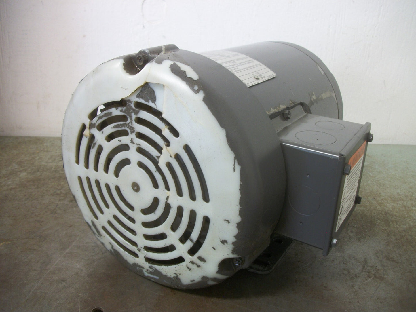 DAYTON 1-3/4HP 143-5T/56HZ TEFC AC MOTOR 2NKX4 460VOLT 3PH 1760/1450RPM NOB