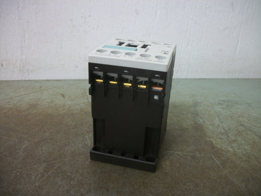 SIEMENS CONTACTOR 3RT1016-1AK61 120VCOIL 20AMP 3PH 600V 7.5HP