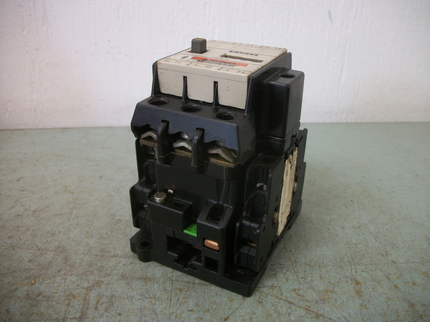 SIEMENS CONTACTOR 3TB44-17-0A 45AMP 120VCOIL 3PH 600V 25HP