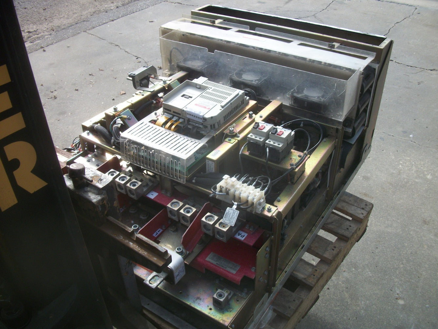 SQUARE D TELEMECANIQUE 250HP AC DRIVE ATV66C23N4 460VOLT 3PH 330AMP