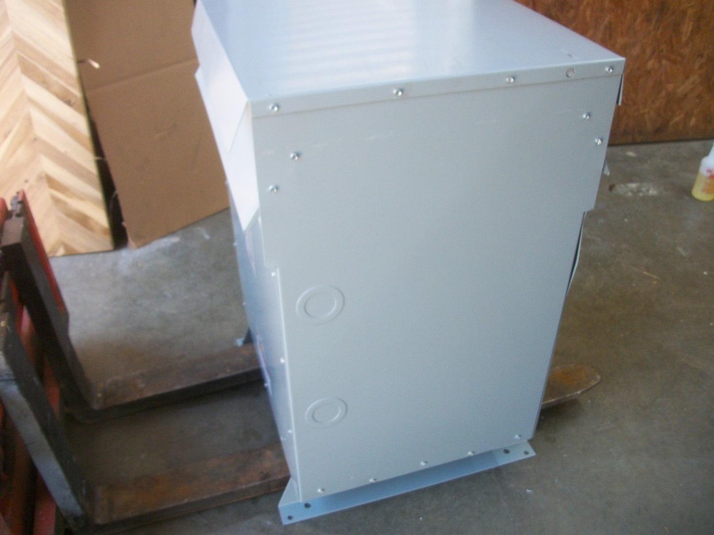 HAMMOND 75KVA 3PH TRANSFORMER TYPE 3R NMK075KD HV 480 LV 240