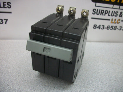 CUTLER-HAMMER CHB CIRCUIT BREAKER CHB320 20AMP 240VOLT 3POLE