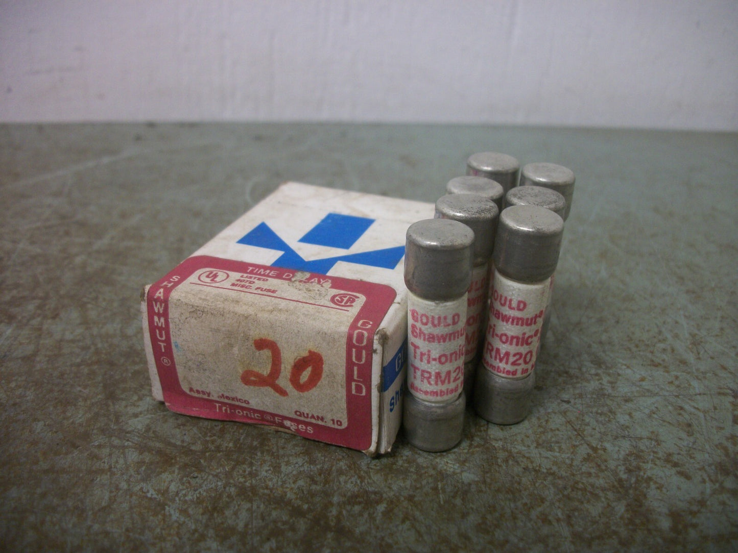 GOULD SHAWMUT BOX OF 7 TRI-ONIC FUSES TRM20 20AMP 250VOLT NIB