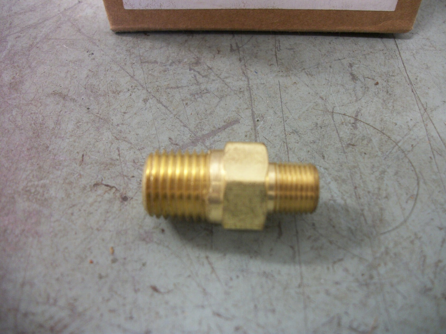 WESTERN SCOTT FETZER COMPANY BOX OF 25 1/4M X 1/8M NPT BUSHINGS B-4-2HP NIB