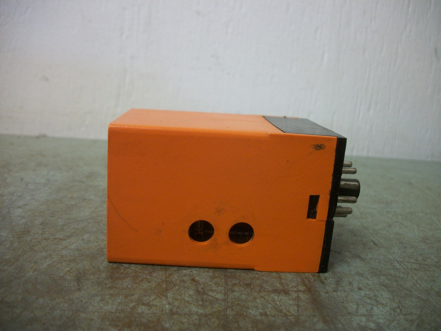 SYRELEC CURRENT/VOLTAGE RELAY LMR 110VOLT