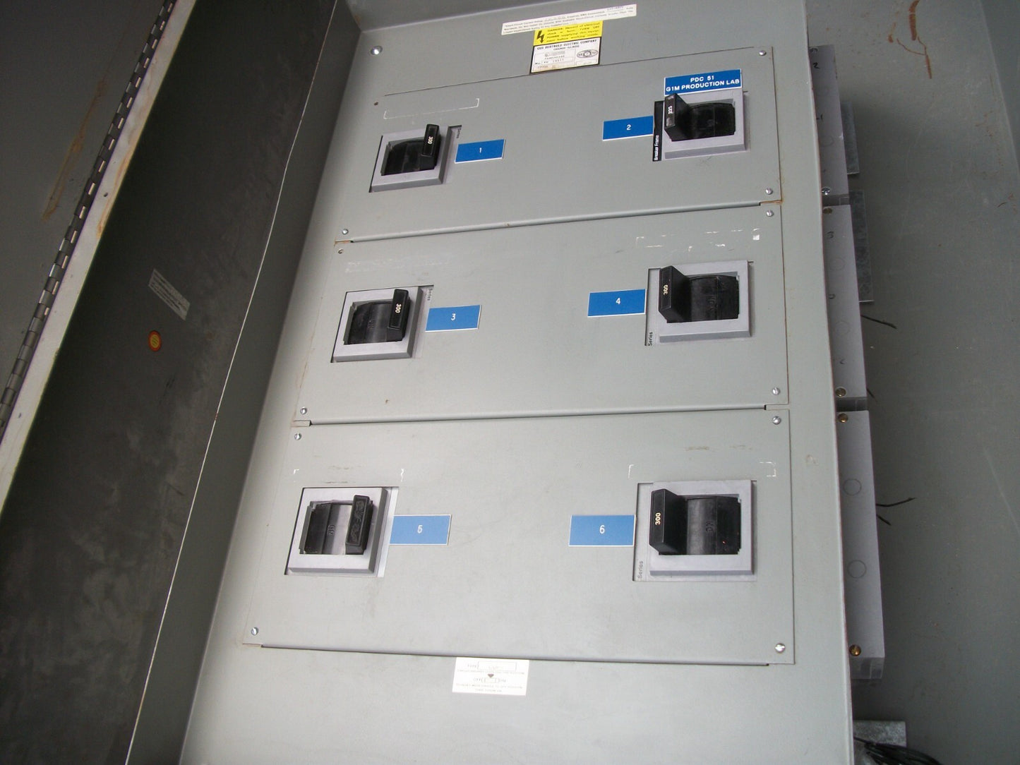 GUS BERTHOLD LOAD CENTER PANELBOARD EU29511 1200AMP 277/480VOLT 3PH 4W