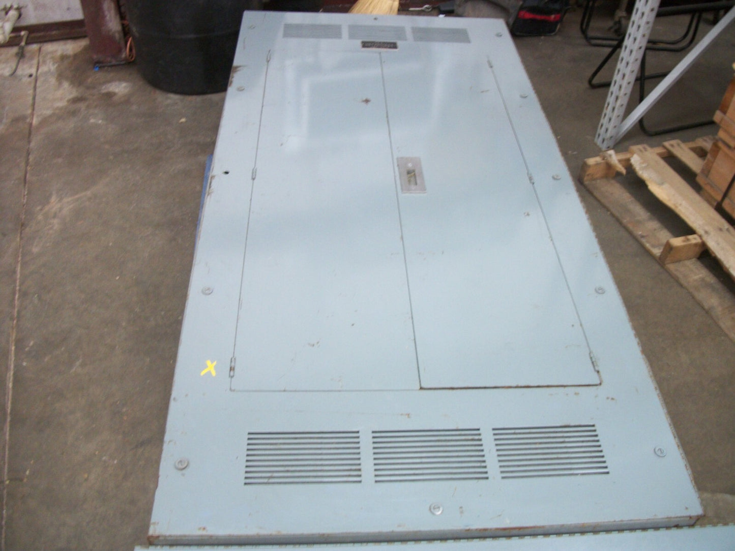 SQUARE D HCW I-LINE LOAD CENTER PANELBOARD HCW0199360-847 800AMP 480VOLT 3PH 3W