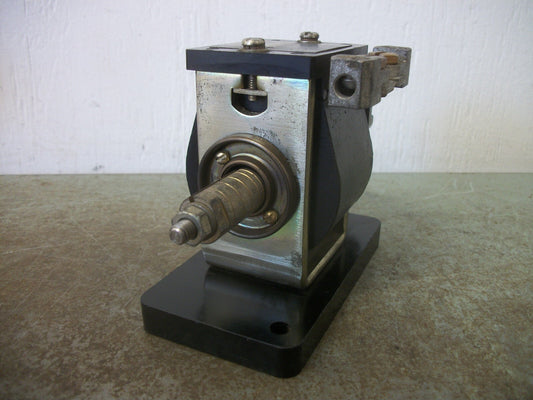 ALLEN-BRADLEY INSTANTANEOUS TRIP RELAY 809-A04E 6AMP 600VOLT