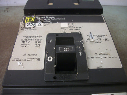 SQUARE D I-LINE KA CIRCUIT BREAKER KA36225 225AMP 600VOLT 3POLE GRAY