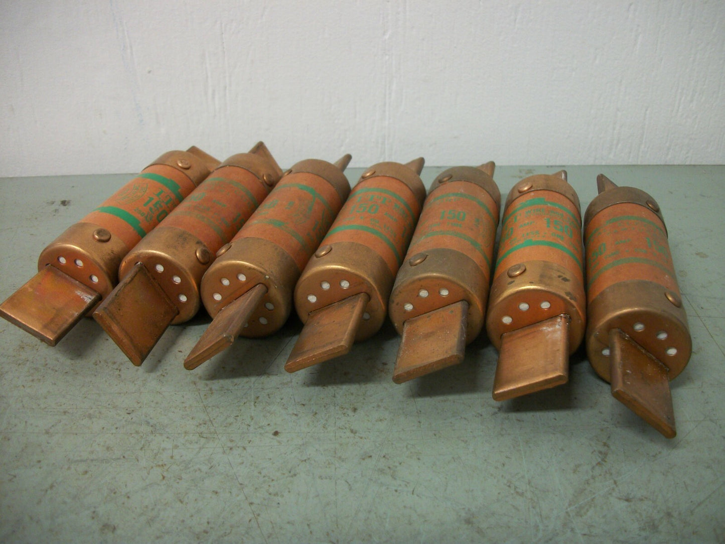ITT ROYAL ELECTRIC LOT OF 7 FUSES 150AMP 250VOLT