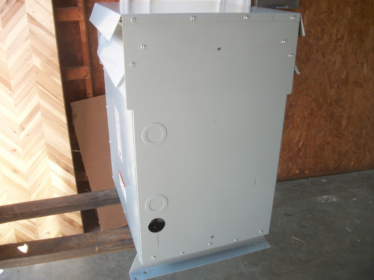 HAMMOND 75KVA 3PH TRANSFORMER TYPE 3R NMK75KG HV 480 LV 380Y/219