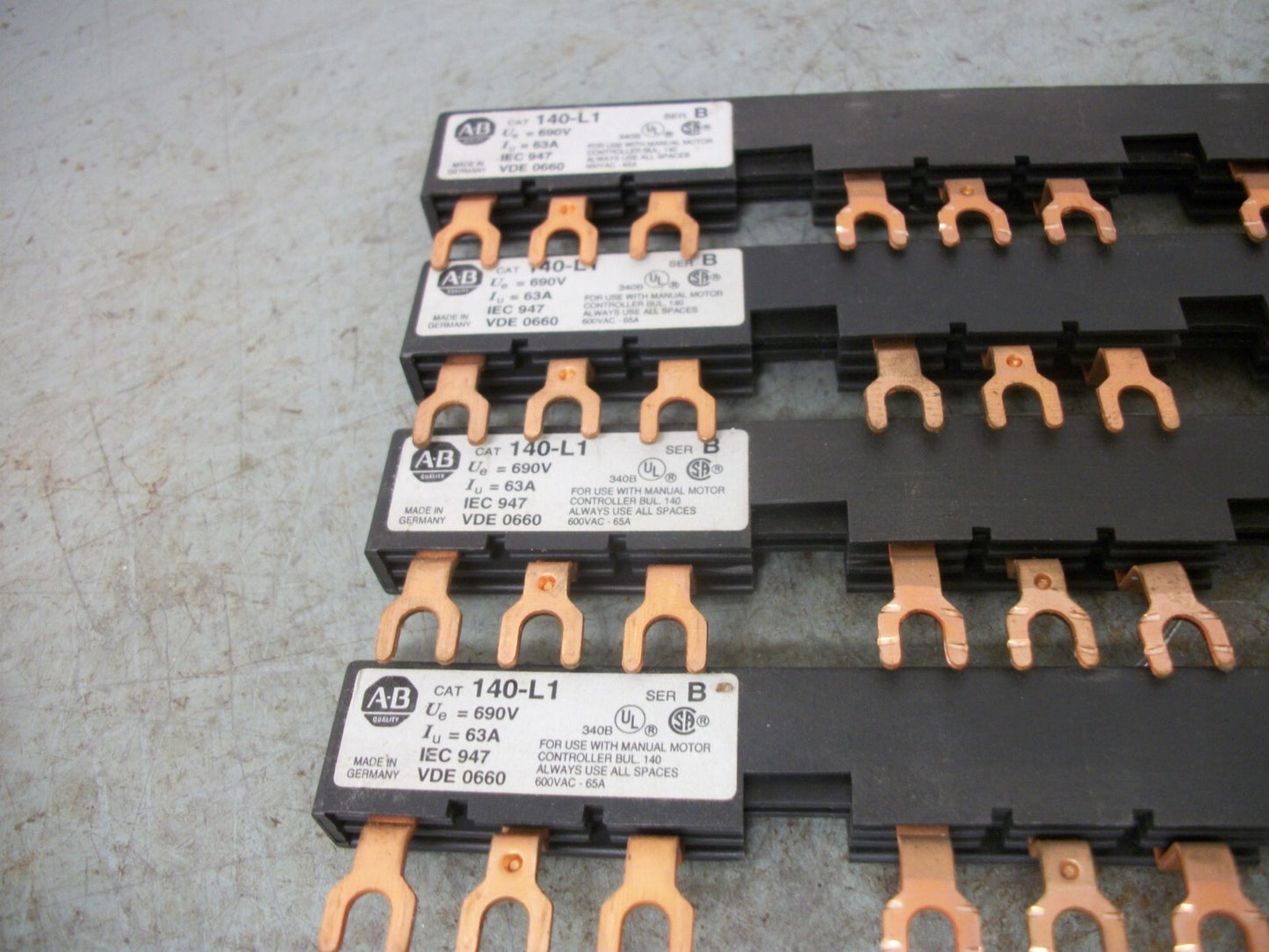 ALLEN-BRADLEY LOT OF 4 COMMONING TERMINAL LINK BARS 140-L1 65AMP 600VOLT