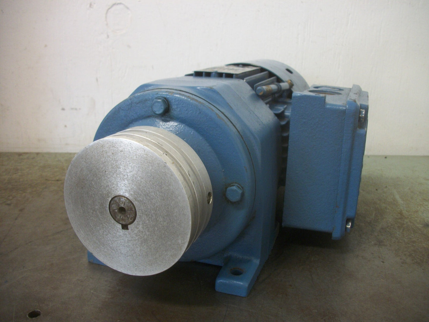 SEW-EURODRIVE .2HP TEFC AC GEAR MOTOR R32DT71X4BMHR 460VOLT 3PH 1700RPM