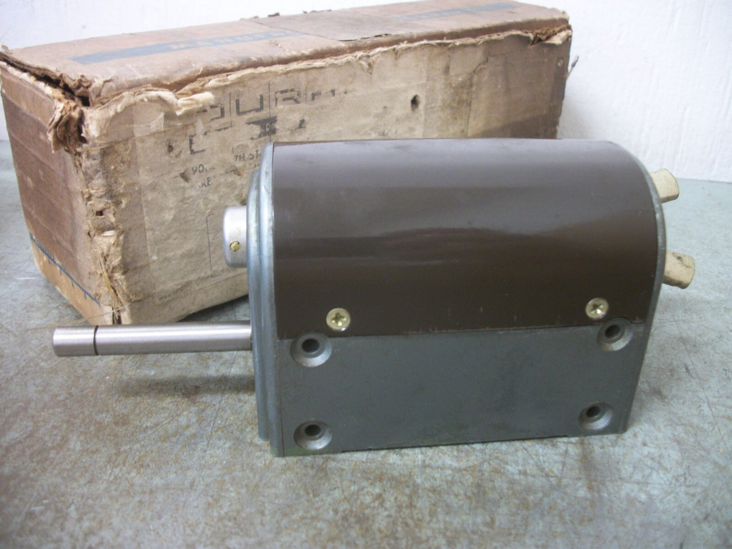 DURANT 1:2 RATIO ANALOG ROTARY COUNTER 5-H-9-1-R-AC NIB