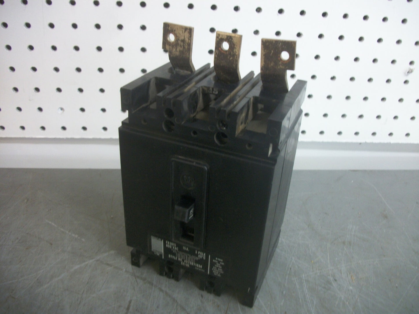 WESTINGHOUSE FB CIRCUIT BREAKER FB3015 15AMP 600VOLT 3POLE