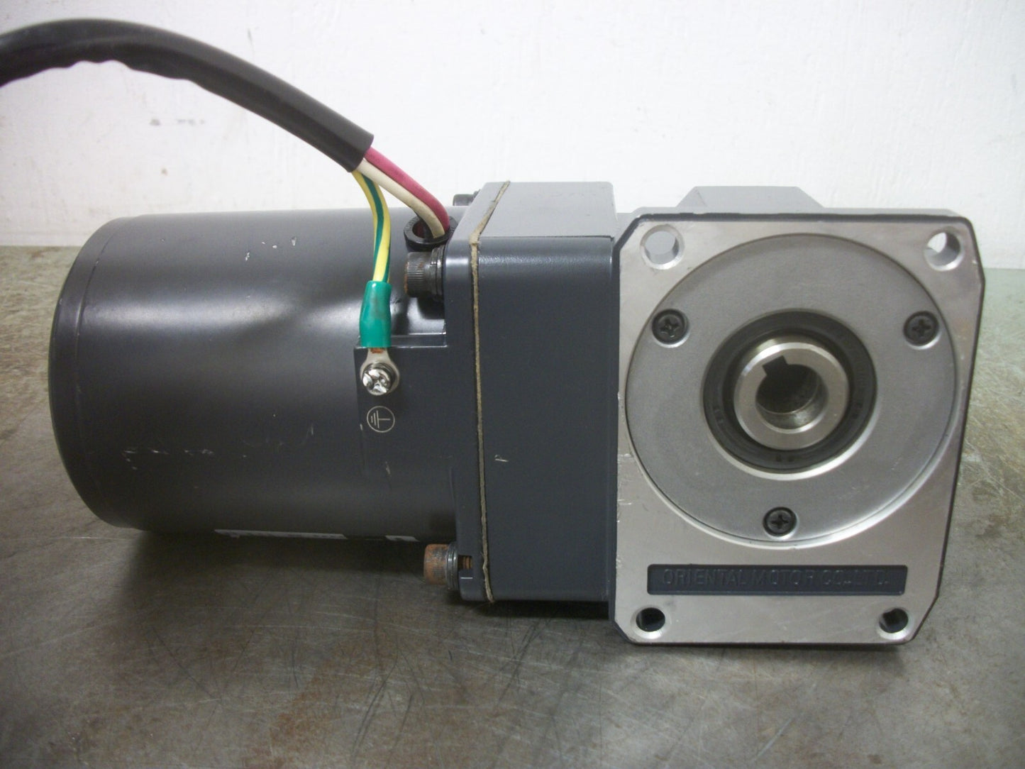 ORIENTAL MOTOR 40WATT INDUCTION MOTOR 5IK40GN-SW2 230VOLT 1600RPM 5GN12.5RH