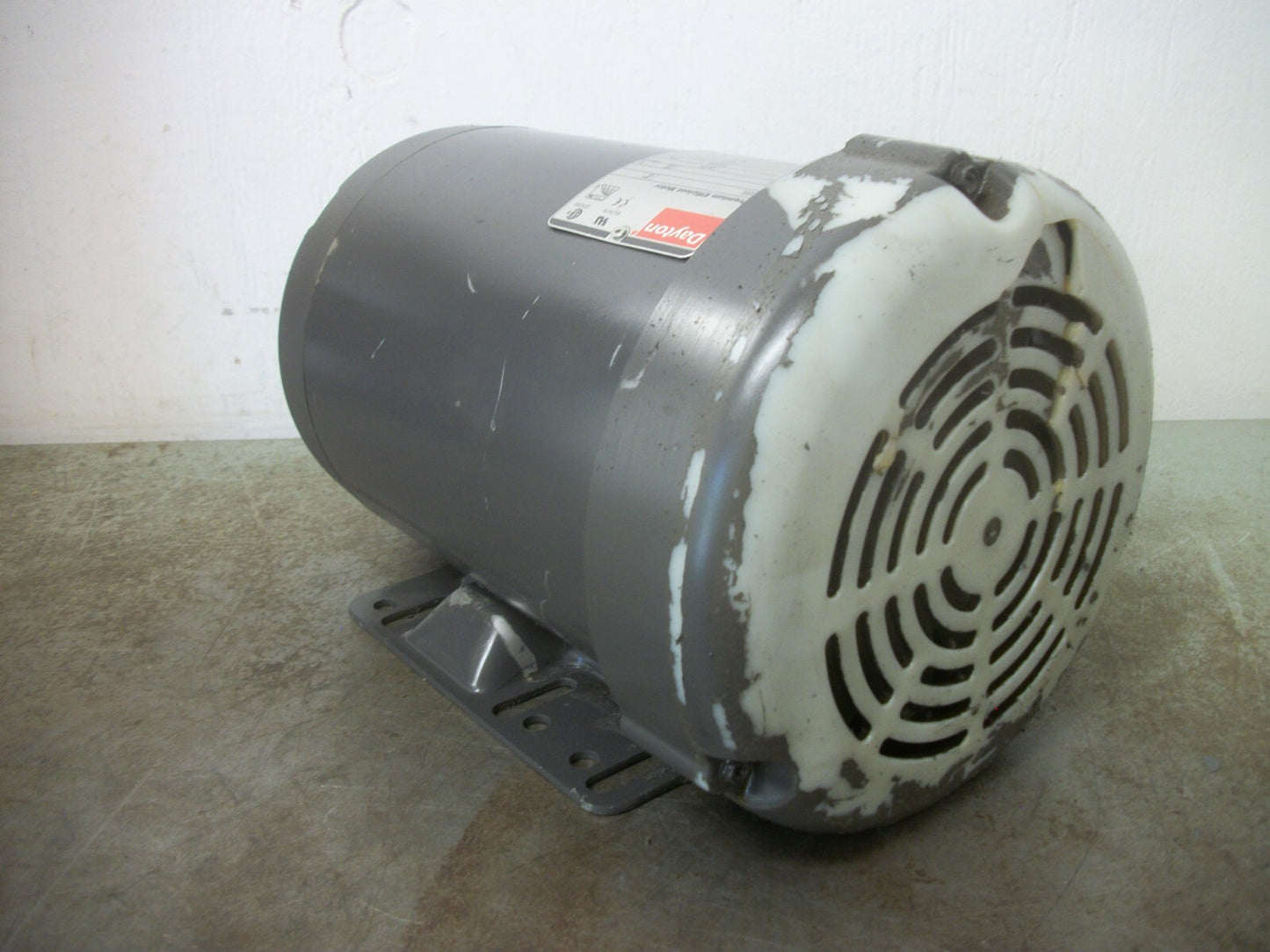 DAYTON 1-3/4HP 143-5T/56HZ TEFC AC MOTOR 2NKX4 460VOLT 3PH 1760/1450RPM NOB