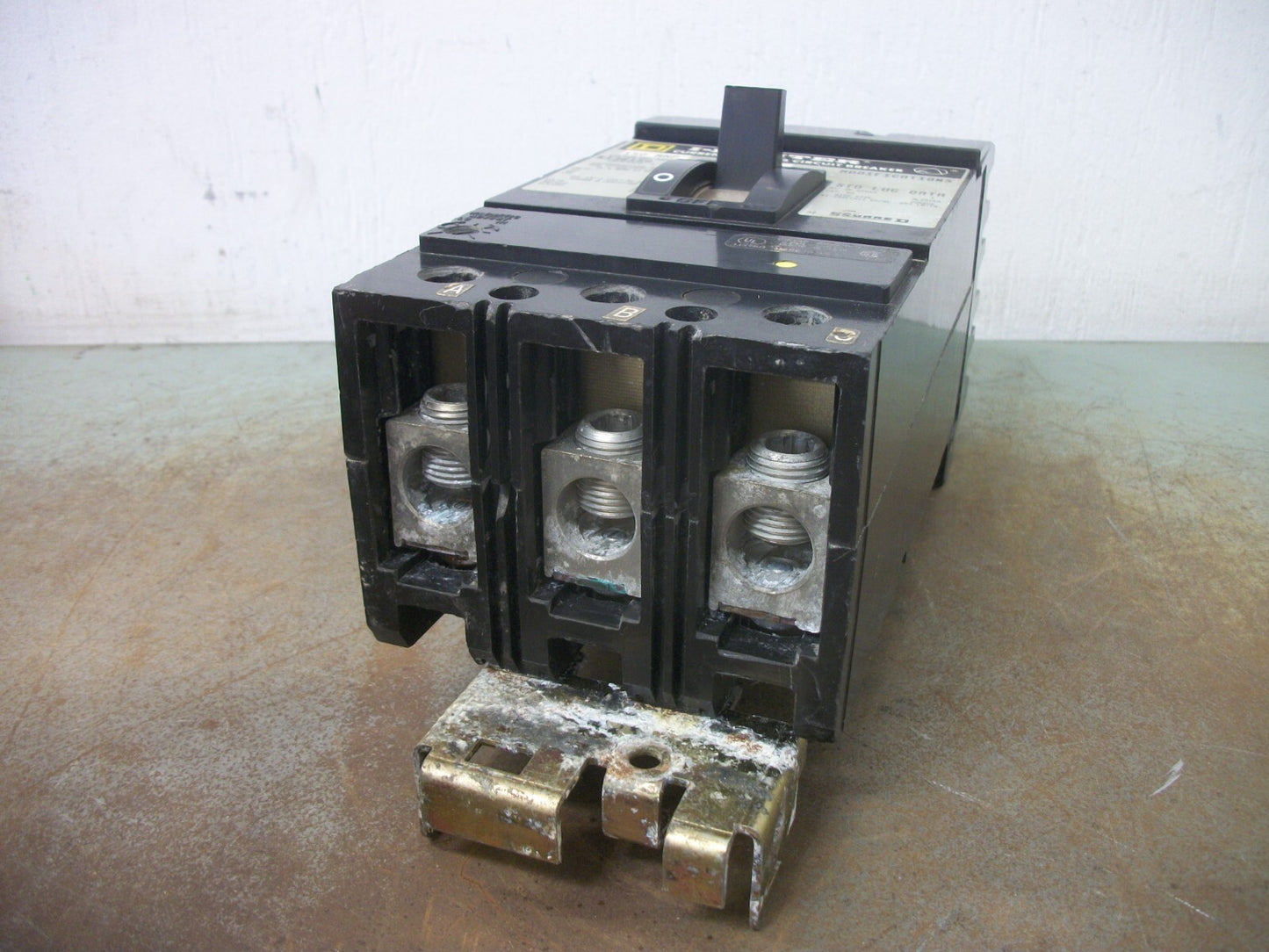 SQUARE D I-LIMITER I-LINE KI CIRCUIT BREAKER KI36150 150AMP 600VOLT 3POLE GRAY