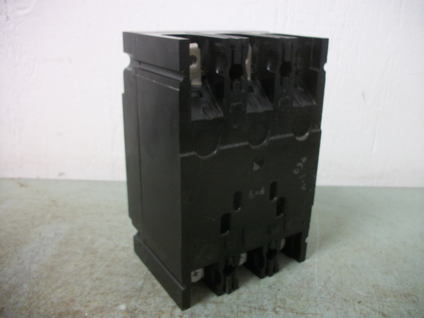 GE TED CIRCUIT BREAKER TED134020 20AMP 480VOLT 3POLE BLACK