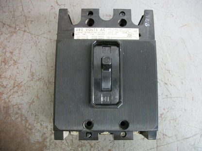 SIEMENS EH3 CIRCUIT BREAKER EH3B020 20AMP 480VOLT 3POLE CHIPPED