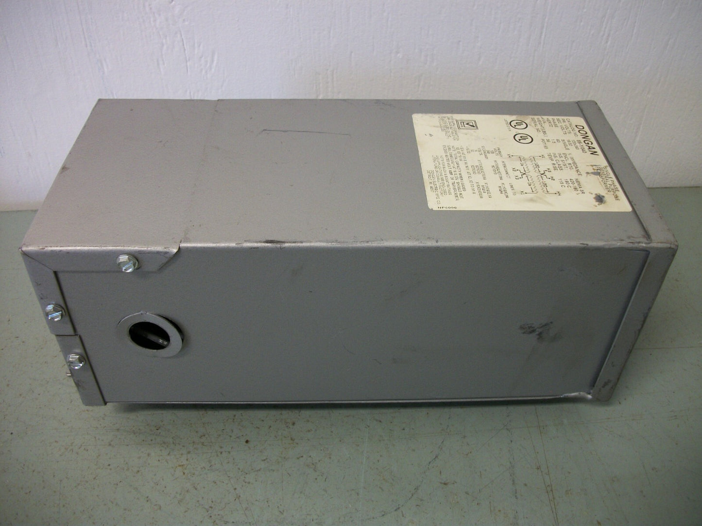 DONGAN 1.5KVA 1PH TRANSFORMER 85-Y040 HV 120X240 LV 16/32