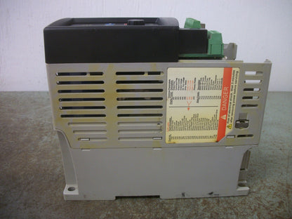ALLEN-BRADLEY POWERFLEX 4 1HP AC DRIVE 22A-D2P3N104 460VOLT 3PH 2.3AMP