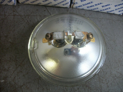 TOTAL SOURCE UNISOURCE LOT OF 8 12VOLT SEALED BEAMS 800126934 NIB