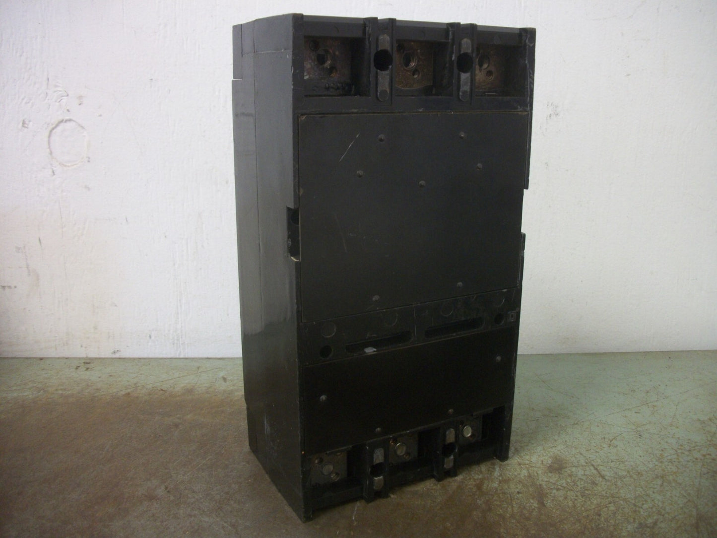 SQUARE D LAL CIRCUIT BREAKER LAL36300 300AMP 600VOLT 3POLE GRAY