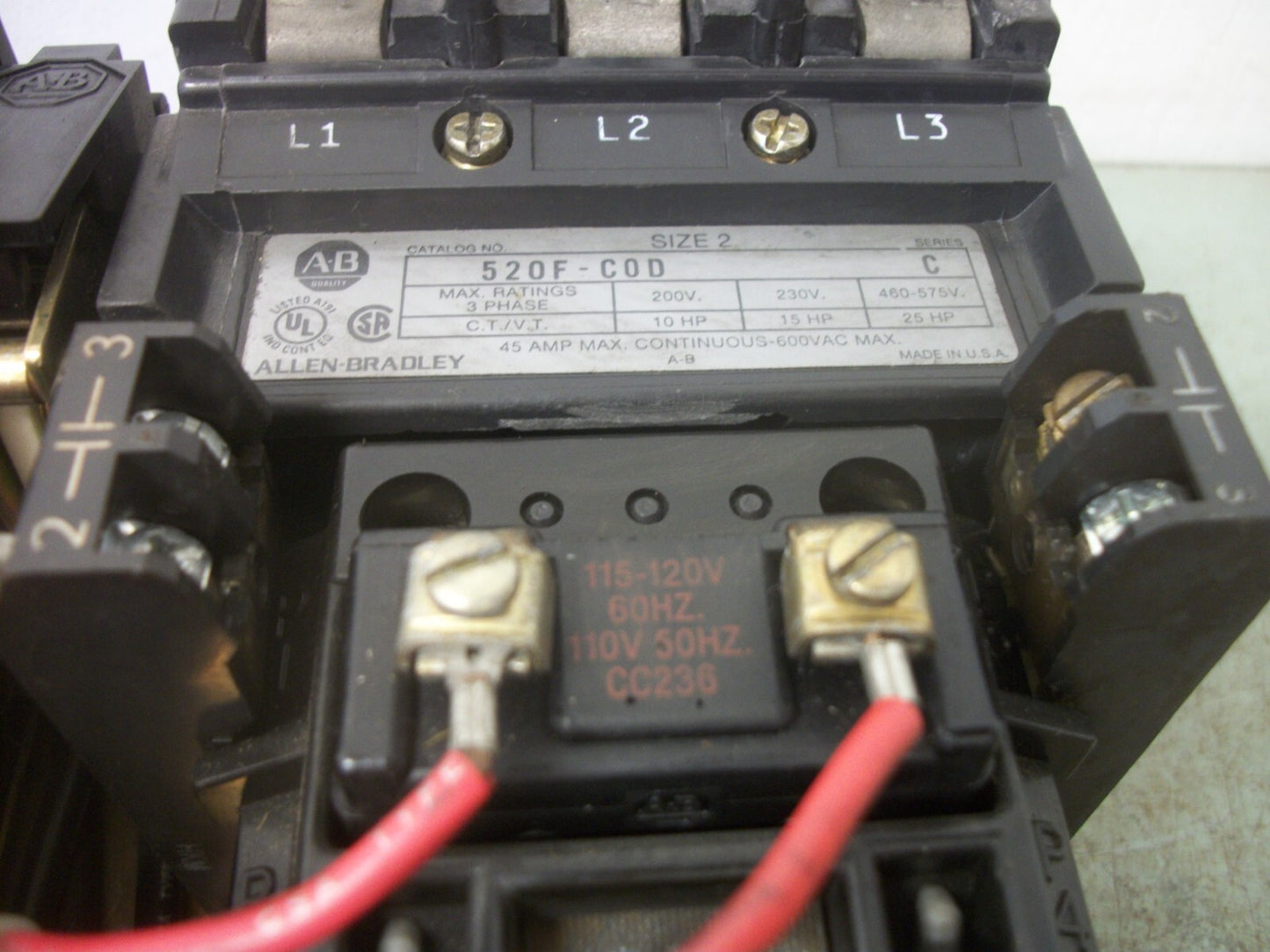 ALLEN-BRADLEY TWO-SPEED SIZE 2 MOTOR STARTER 520F-COD 120VCOIL 3PH 600V 25HP