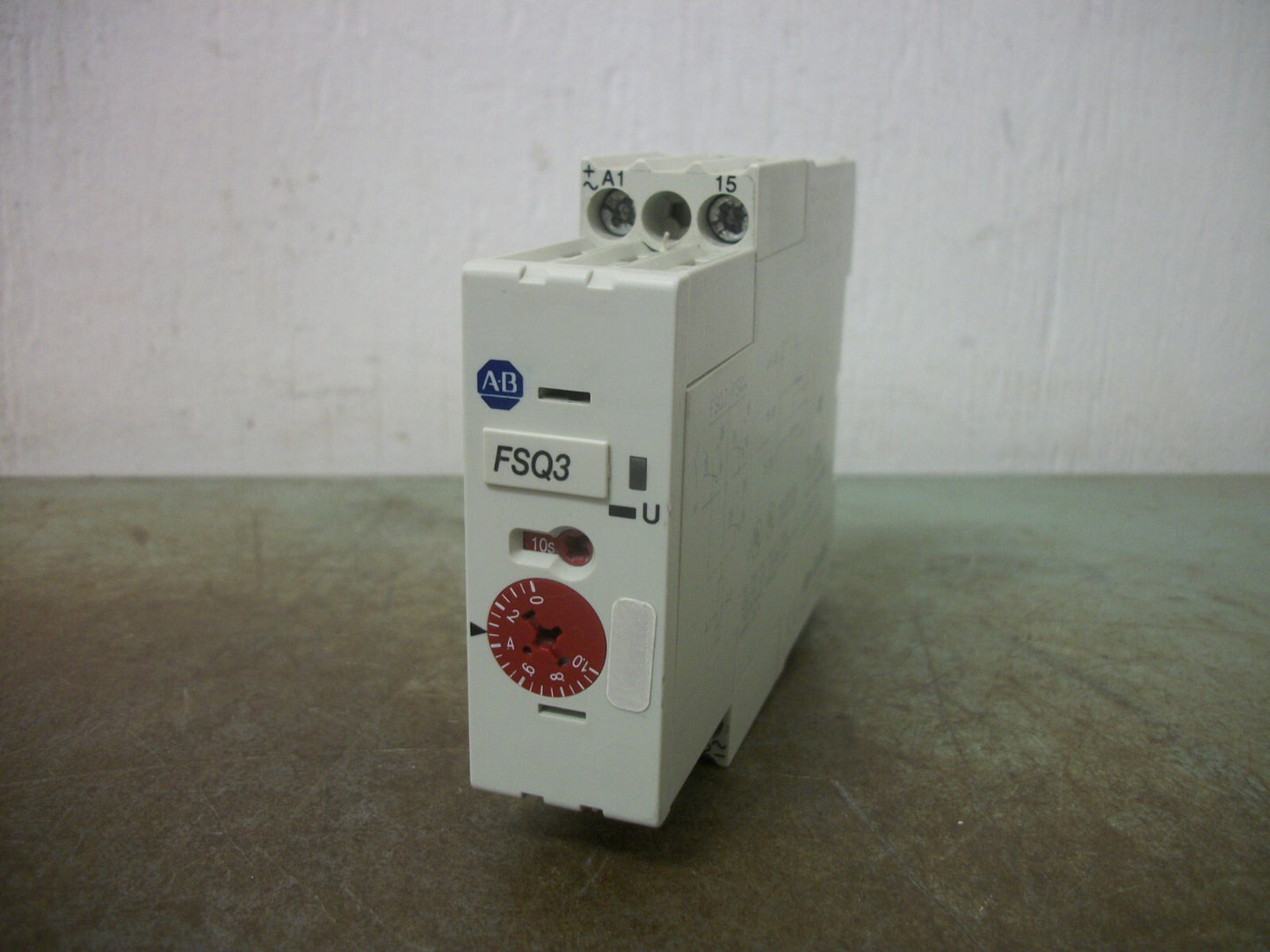 ALLEN-BRADLEY TIMING RELAY 700-FSQ3QU18 0.15SEC TO 10MIN