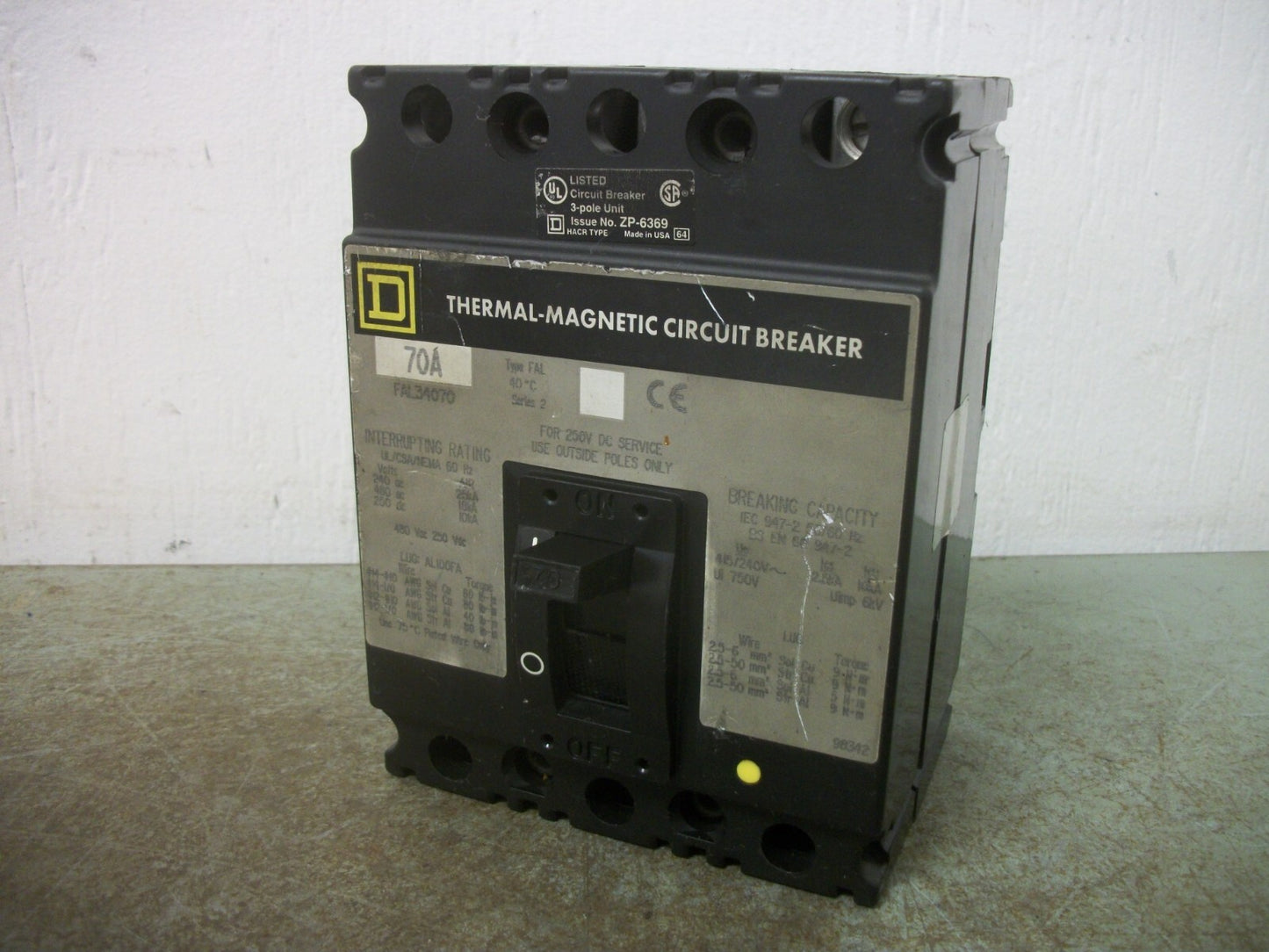 SQUARE D FAL CIRCUIT BREAKER FAL36070 70AMP 600VOLT 3POLE GRAY NOB