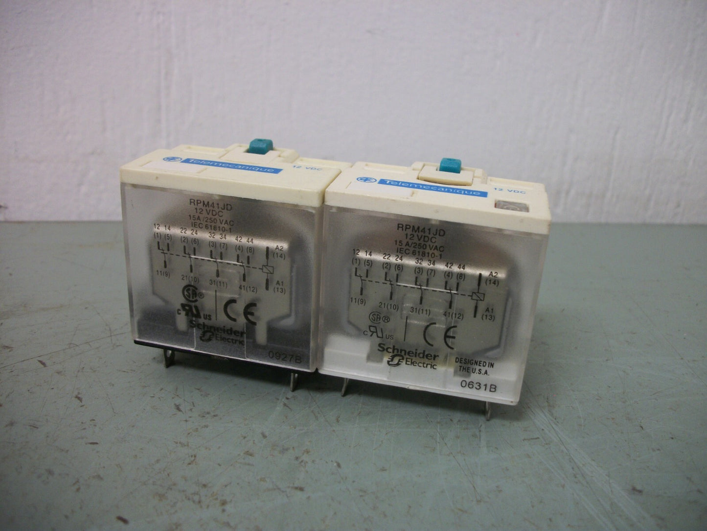 TELEMECANIQUE LOT OF 2 4PDT PLUG IN RELAYS RPM41JD 12VCOIL 15AMP