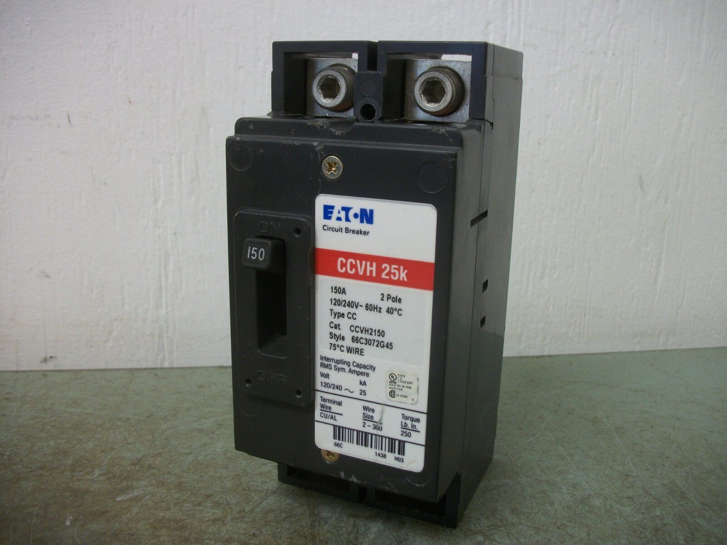 CUTLER-HAMMER CCVH CIRCUIT BREAKER CCVH2150 150AMP 240VOLT 2POLE