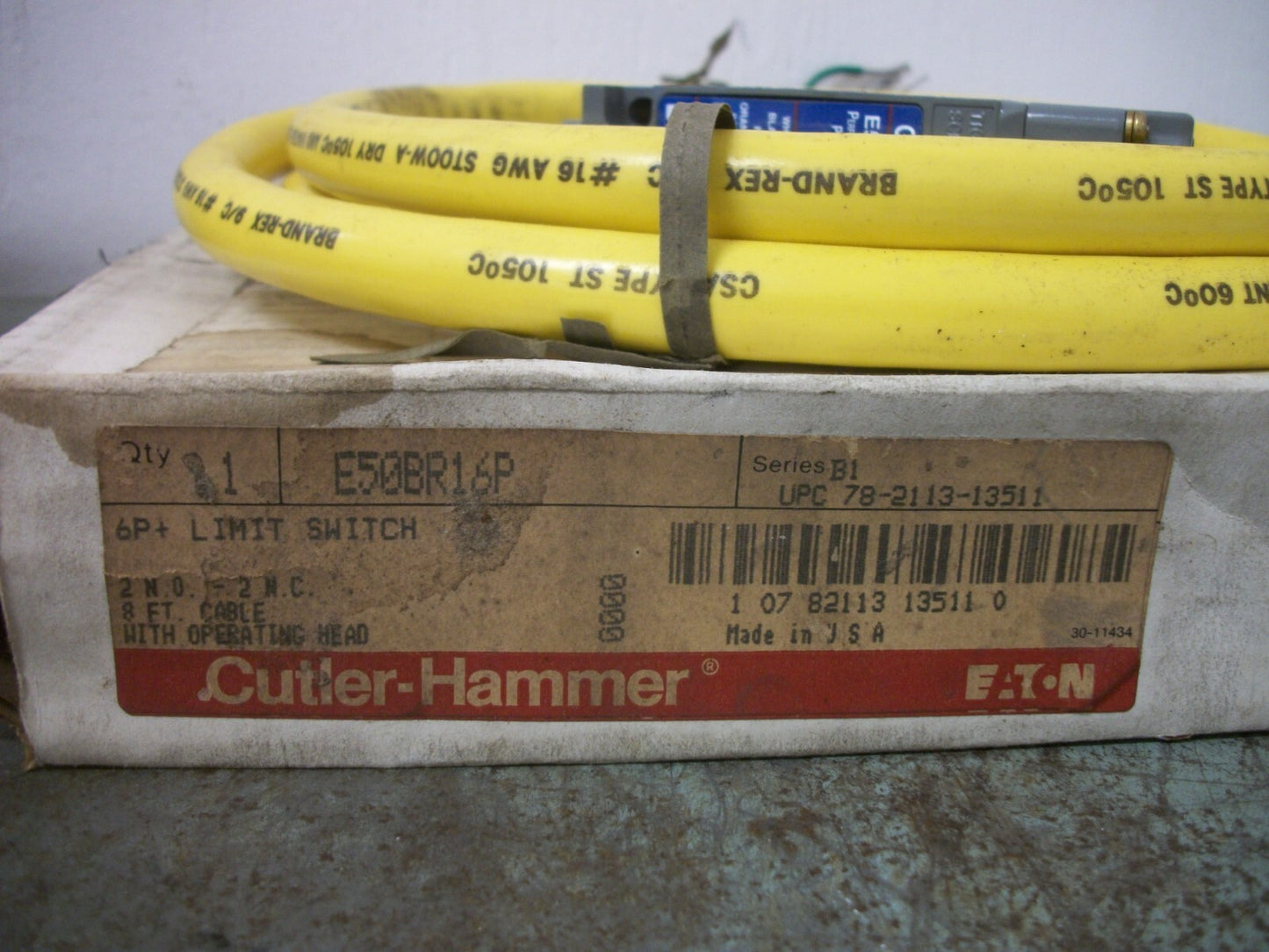 CUTLER-HAMMER HEAVY DUTY LIMIT SWITCH E50NR16P NIB