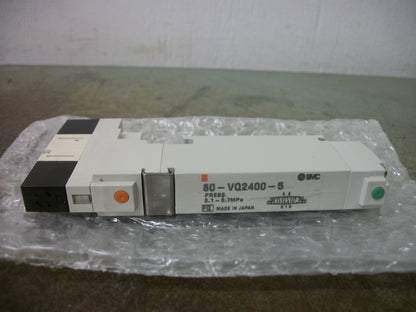 SMC PNEUMATIC SOLENOID VALVE 80-VQ2400-5 0.1-0.7MPa 24VCOIL 1W NEW