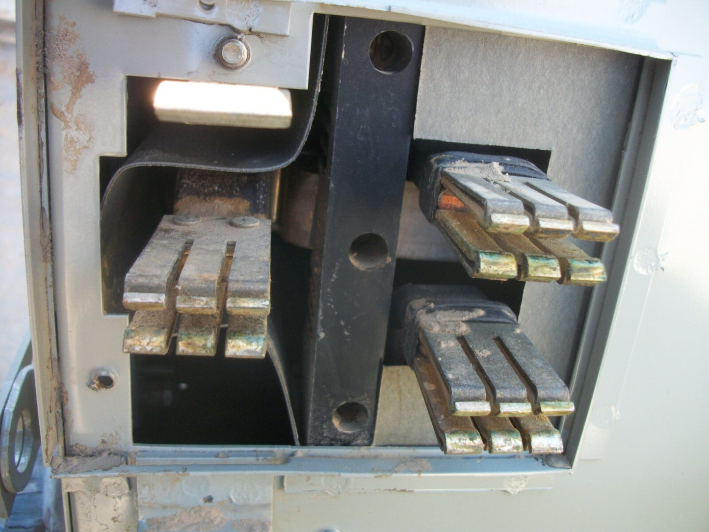 WESTINGHOUSE FUSIBLE BUS PLUG ITAP365 400AMP 600VOLT 3PH 4W