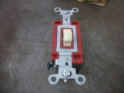 HUBBELL LOT OF 4 IVORY 3-WAY COMMERCIAL SWITCHES CS320I 20AMP 120/277VOLT NIB