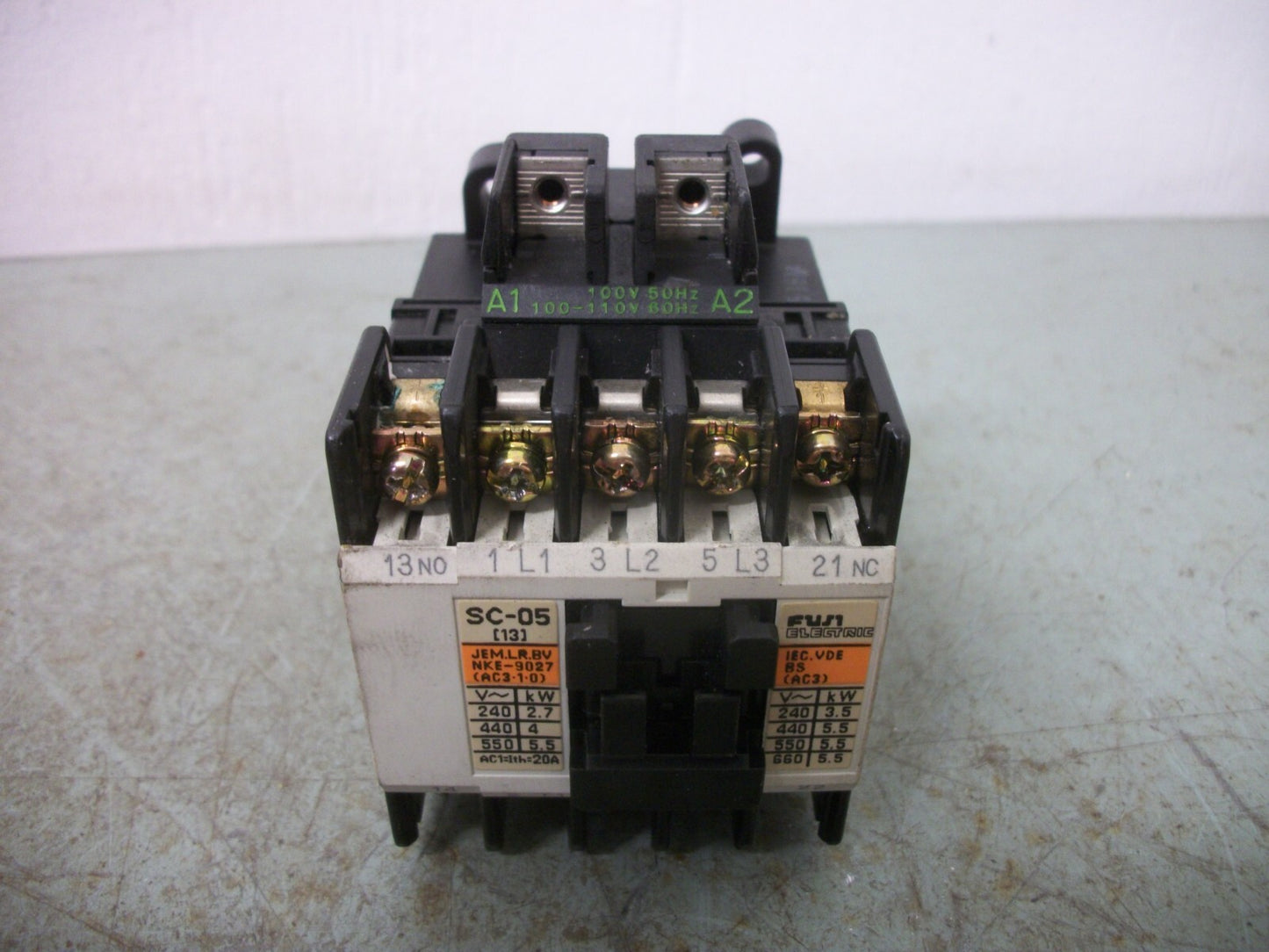 FUJI SC-05 CONTACTOR 4NC0G0 13AMP 110VCOIL 3PH 600V 5HP