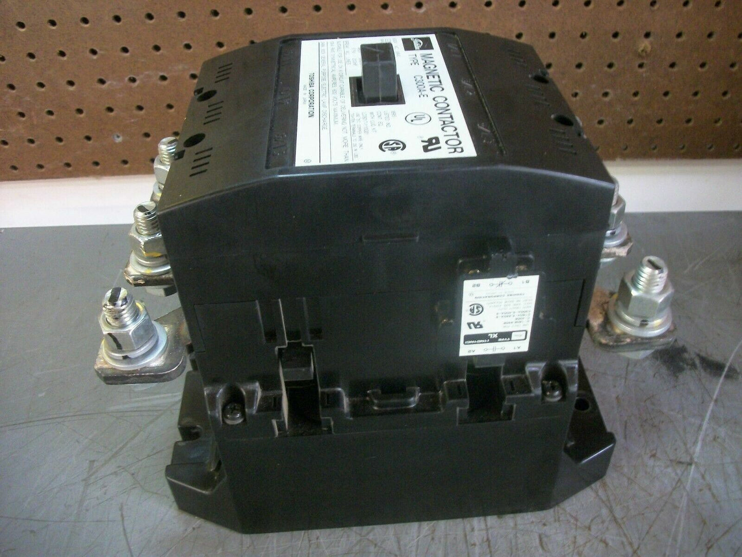 MITSUBISHI CONTACTOR C300A-E 280AMP 240VCOIL 3PH 600V 200HP