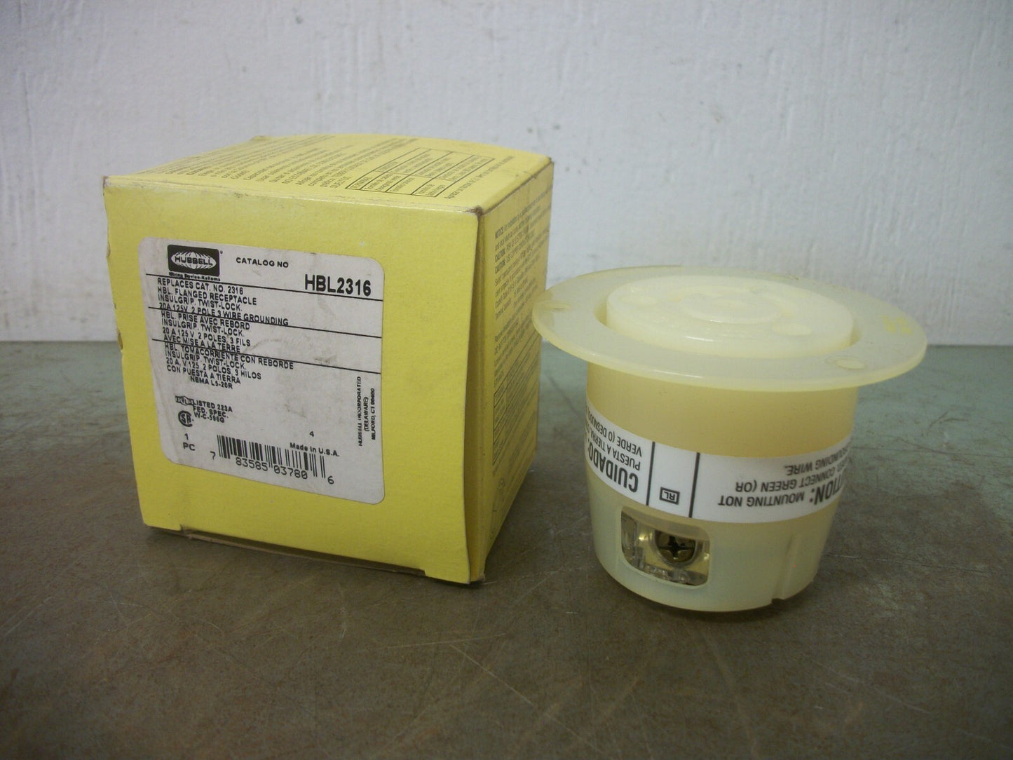 HUBBELL TWIST-LOCK FLANGED RECEPTACLE HBL2316 20AMP 125VOLT 2P 3W GRND NIB