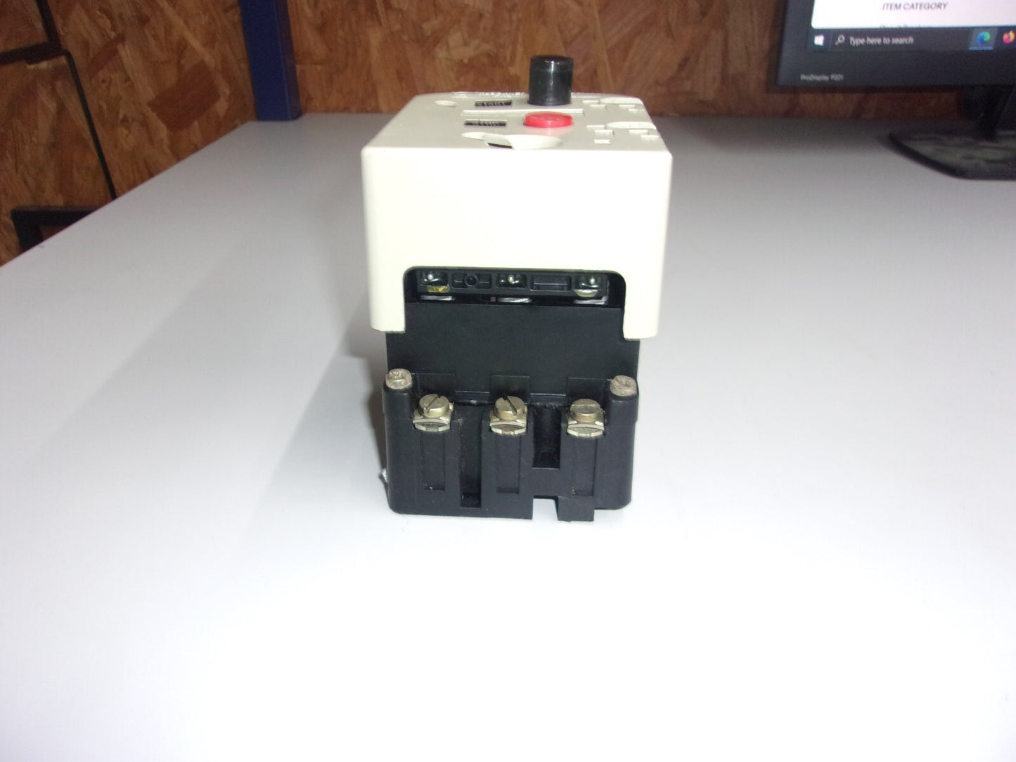 KLOCKNER-MOELLER MANUAL MOTOR STARTER PKZM 3-6,3-U-NA 3.5-6AMP