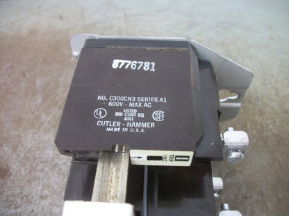 CUTLER-HAMMER THERMAL OVERLOAD RELAY C300CN3 600VOLT 3POLE W/EXTENDED HANDLE